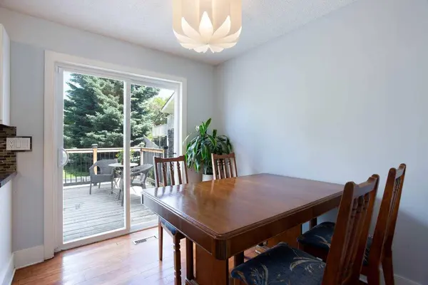 56 Deersaxon CIR SE, Calgary, AB T2J 6R5