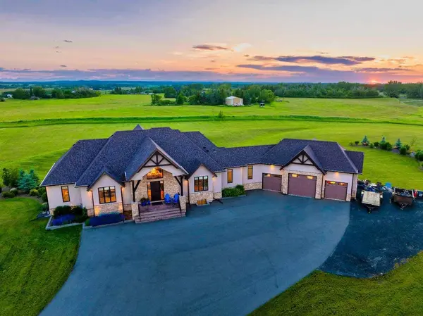 2 E Sunset Ridge DR, Rural Foothills County, AB T1S 5B7