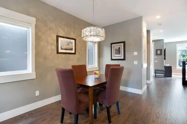 434 S 22 AVE NW, Calgary, AB T2M 1N3