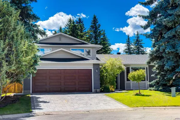 416 Oakhill PL SW, Calgary, AB T2V 3X6