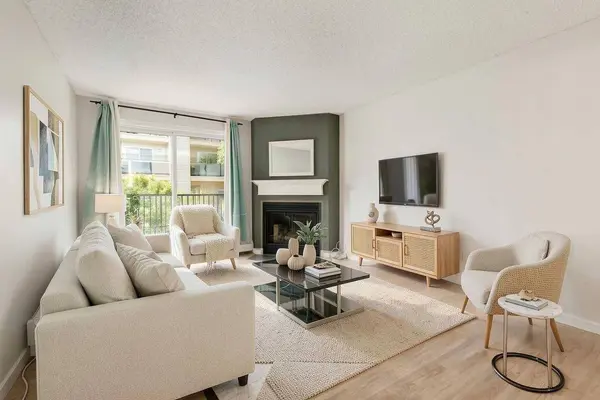 385 Patterson HL SW #4203, Calgary, AB T3H 2P3