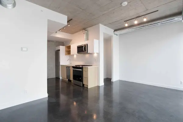 1319 14 AVE SW #1001, Calgary, AB T3C 0W3