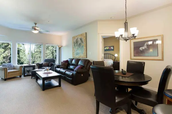 10 Discovery Ridge Close SW #405, Calgary, AB T3H 5X3
