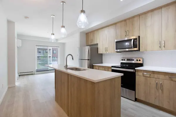 71 Shawnee Common SW #206, Calgary, AB T2Y 0R2