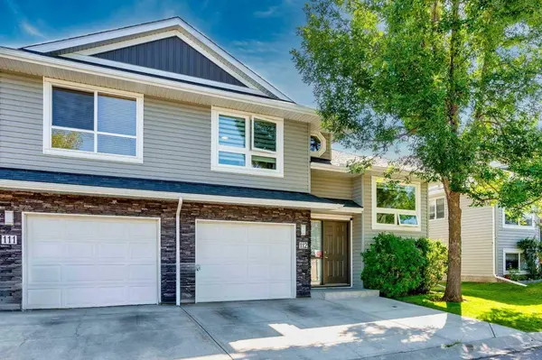 55 Fairways DR NW #112, Airdrie, AB T4B 2T5