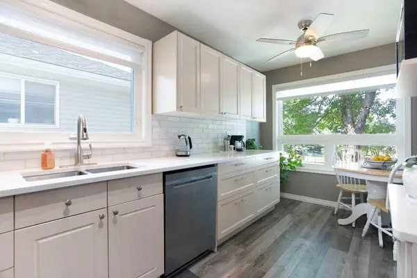 55 Fairways DR NW #112, Airdrie, AB T4B 2T5