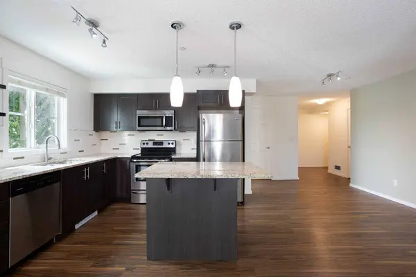 755 Copperpond BLVD SE #3209, Calgary, AB T2Z 4R2