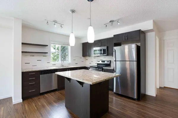 755 Copperpond BLVD SE #3209, Calgary, AB T2Z 4R2