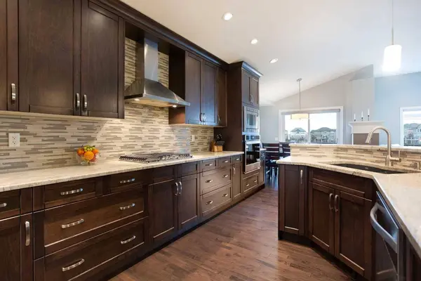 136 Rainbow Falls GLN, Chestermere, AB T1X 0S5