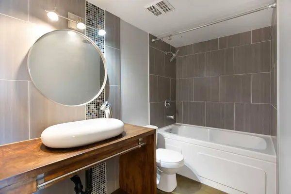 1414 5 ST SW #803, Calgary, AB T2R 0Y8