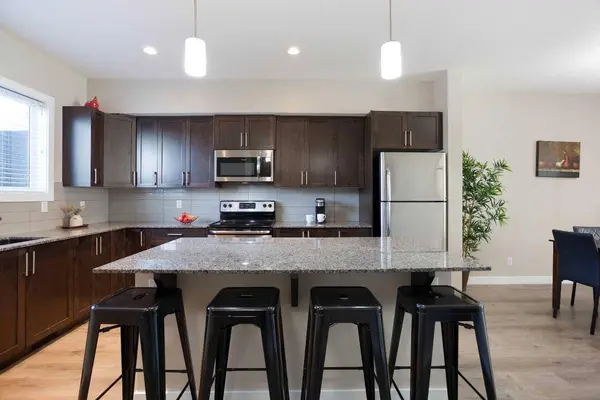 834 Nolan Hill BLVD NW, Calgary, AB T3R 0W1