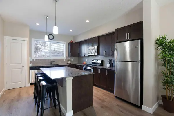834 Nolan Hill BLVD NW, Calgary, AB T3R 0W1