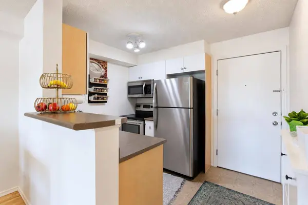 2395 Eversyde AVE SW #1309, Calgary, AB T2Y 0B4