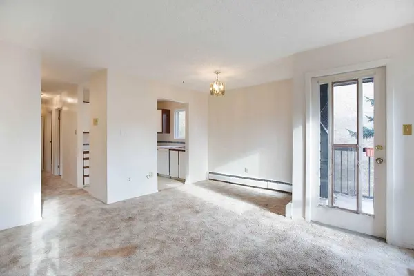 624 2 AVE NW #5, Calgary, AB T2N 0E1