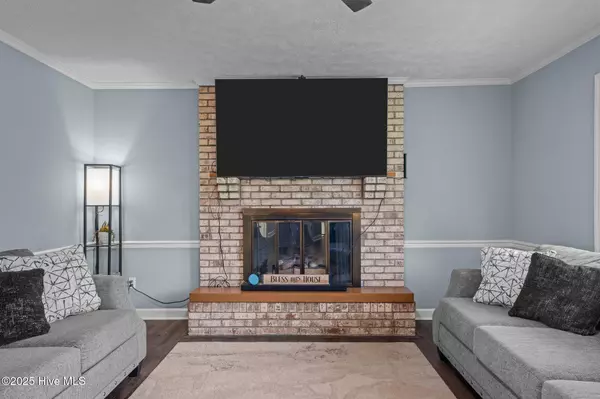 215 Forest Hill DR, Havelock, NC 28532