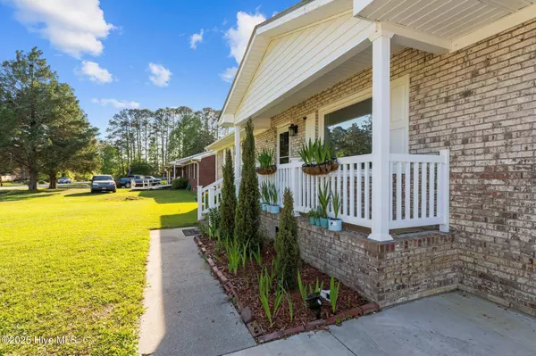 215 Forest Hill DR, Havelock, NC 28532