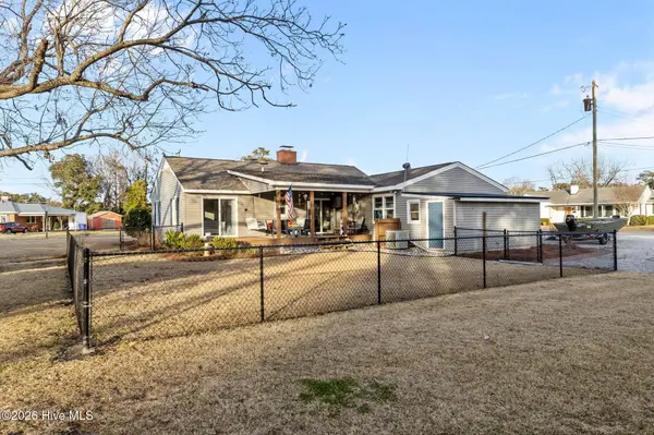 104 George ST, Beaufort, NC 28516