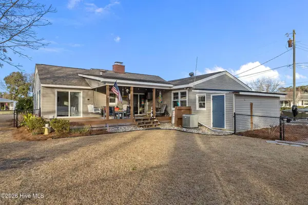 104 George ST, Beaufort, NC 28516