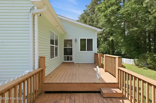 302 Coldwater DR, Swansboro, NC 28584