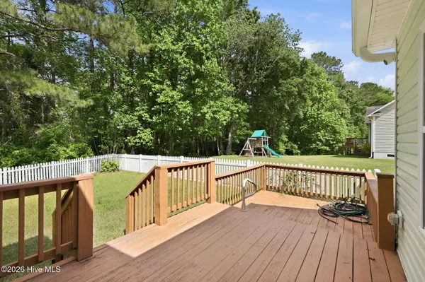 302 Coldwater DR, Swansboro, NC 28584