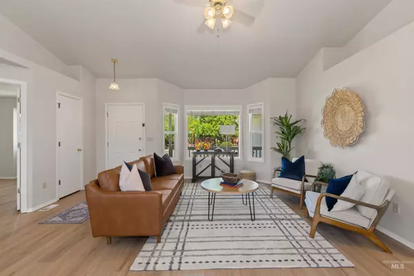 7633 W Prince St, Boise, ID 83714