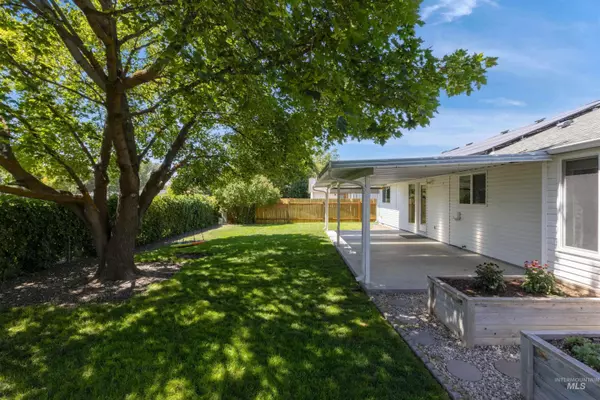 7633 W Prince St, Boise, ID 83714