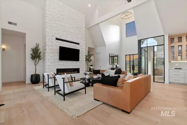 6162 N High Valley Way, Boise, ID 83714-5546