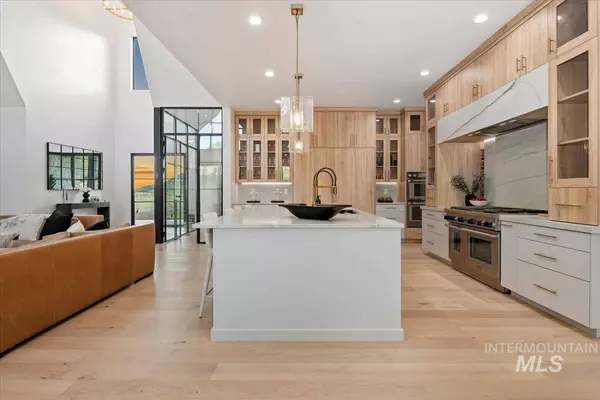 6162 N High Valley Way, Boise, ID 83714-5546