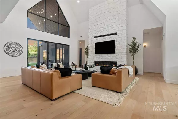 6162 N High Valley Way, Boise, ID 83714-5546