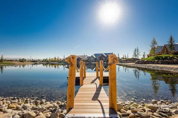 3426 N Hardwick Ave, Eagle, ID 83616