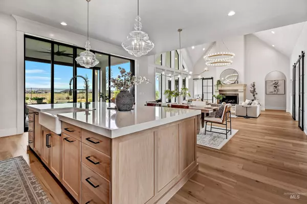 11389 N 17th Way, Boise, ID 83714