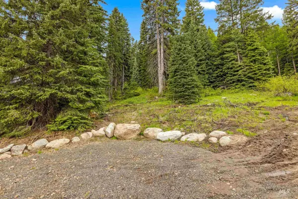 2267 Franks Road, Donnelly, ID 83615