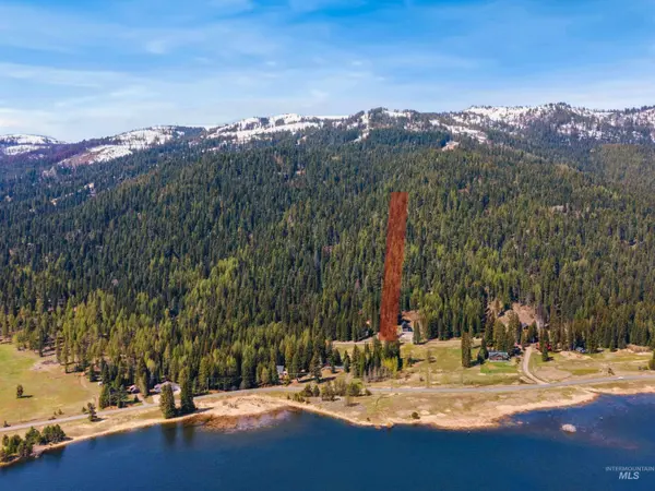 2267 Franks Road, Donnelly, ID 83615