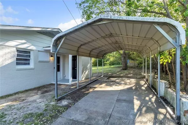 7517 Seaton PL, Fayetteville, NC 28303