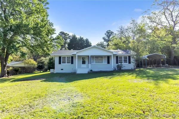 7517 Seaton PL, Fayetteville, NC 28303