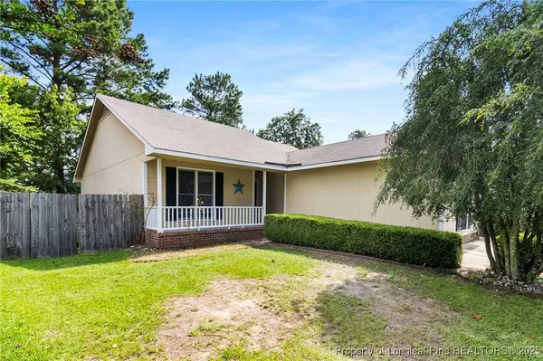 3820 Crusader DR, Hope Mills, NC 28348