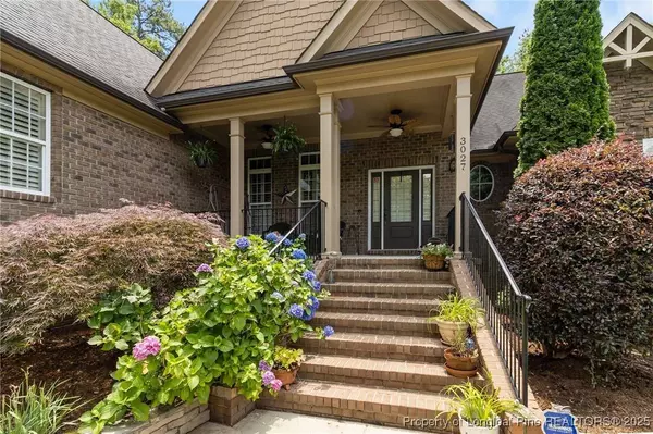 3027 Carrington LN, Sanford, NC 27330