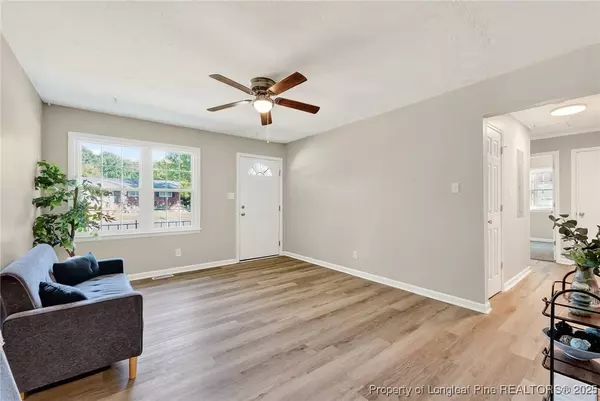 835 Dwain DR, Fayetteville, NC 28305