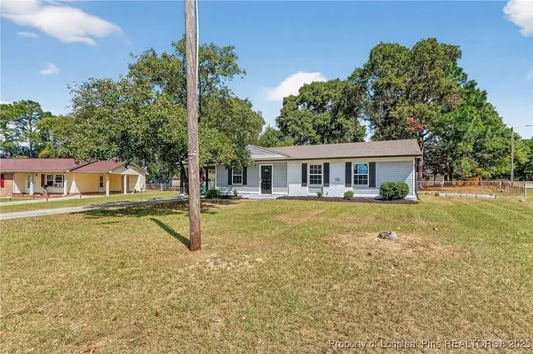 5937 Spinner RD, Hope Mills, NC 28348