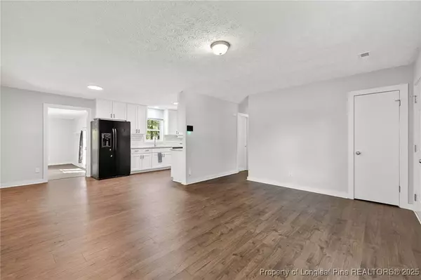 5937 Spinner RD, Hope Mills, NC 28348