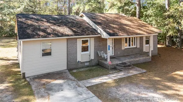 406 Mundy ST, Maxton, NC 28364