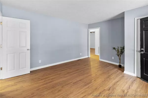 1087 Torrey DR, Fayetteville, NC 28301