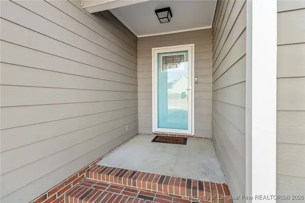 1011 Gatesville DR, Hope Mills, NC 28348