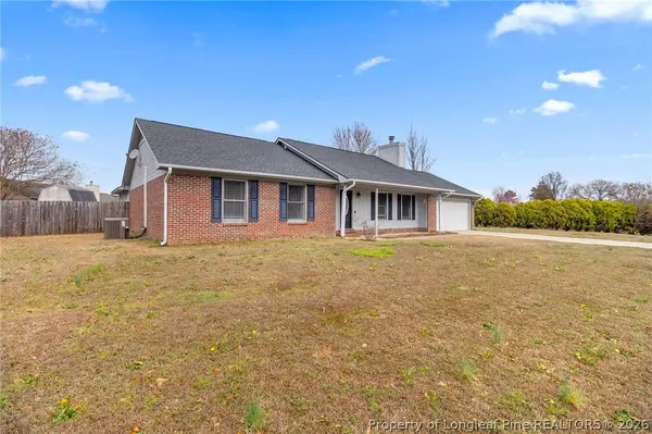 376 Woodberry CIR, Raeford, NC 28376