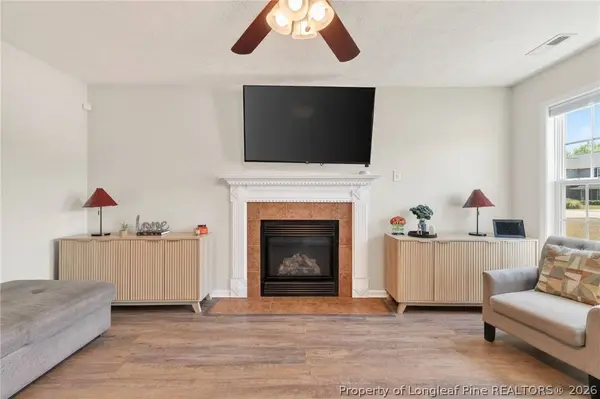 1213 Screech Owl DR, Hope Mills, NC 28348