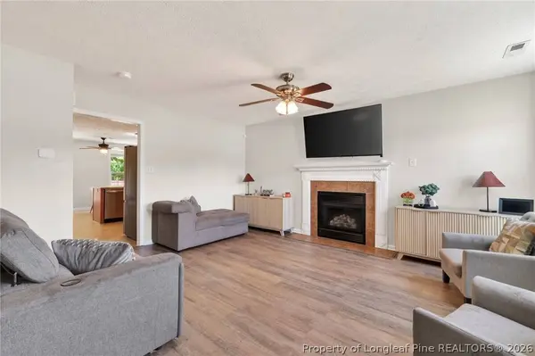 1213 Screech Owl DR, Hope Mills, NC 28348