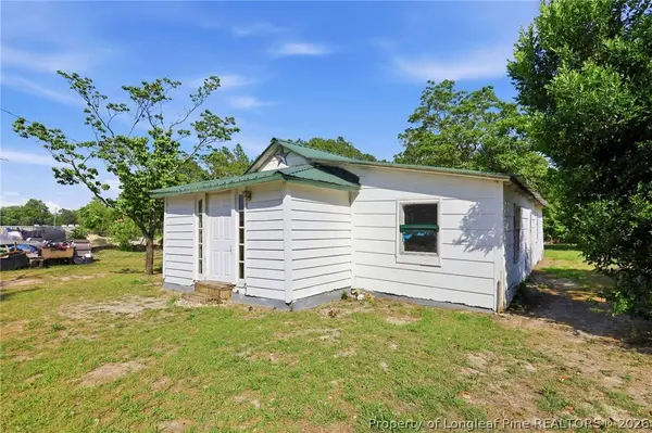 416 / 420 Wakefield DR, Hope Mills, NC 28348