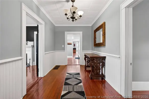 423 E Edinborough AVE, Raeford, NC 28376