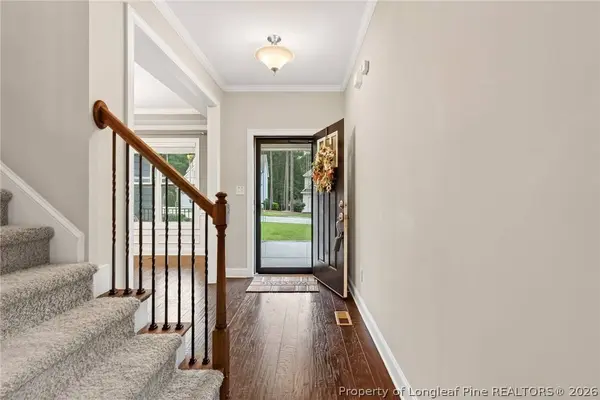95 Valley Brook LN, Spring Lake, NC 28390