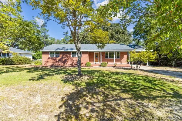 521 Longview DR, Fayetteville, NC 28311